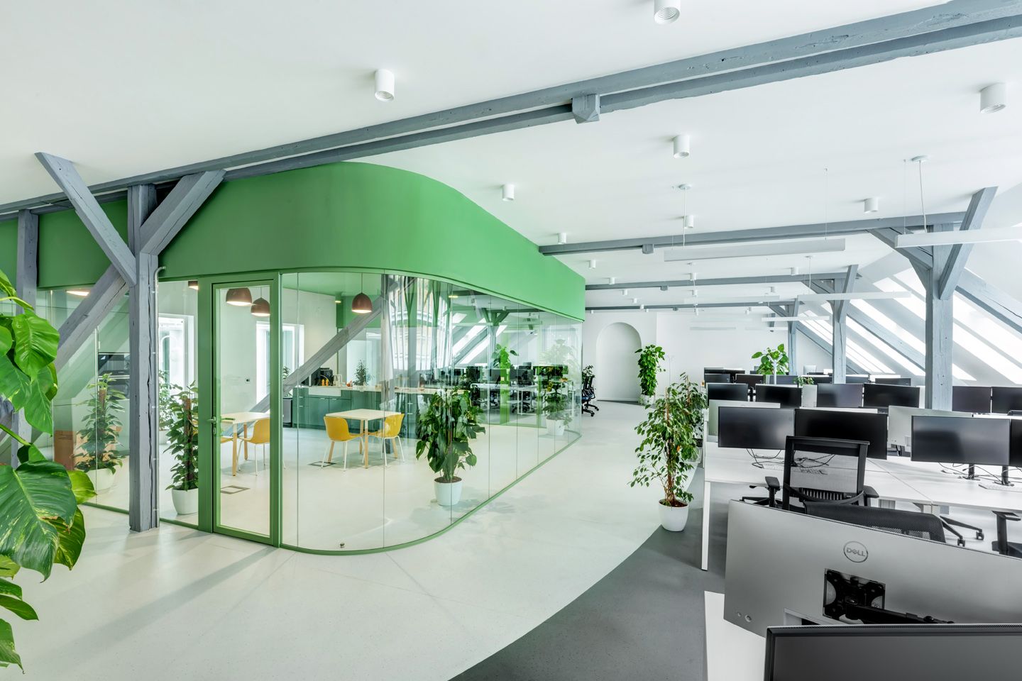 Budapest office desks